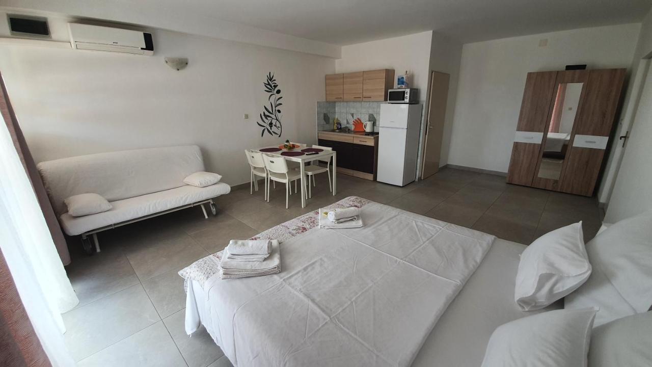 Batkoski Apartments Pag Town Luaran gambar
