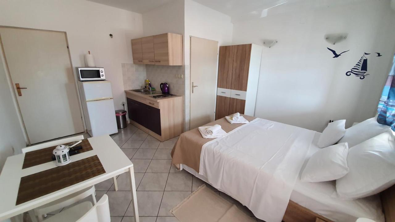 Batkoski Apartments Pag Town Luaran gambar