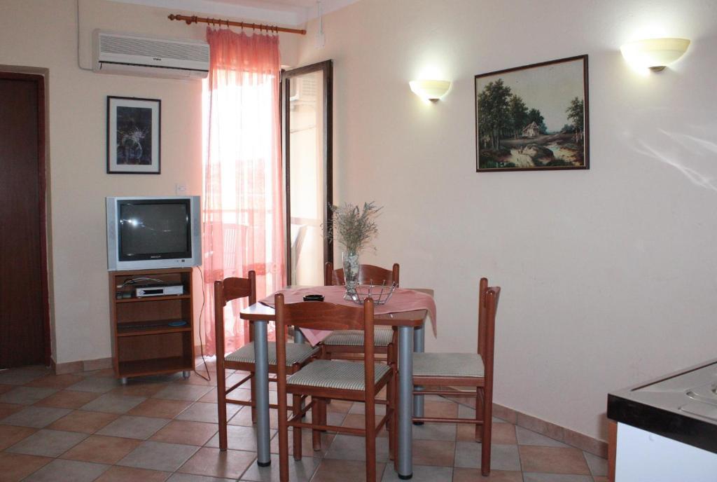 Batkoski Apartments Pag Town Luaran gambar